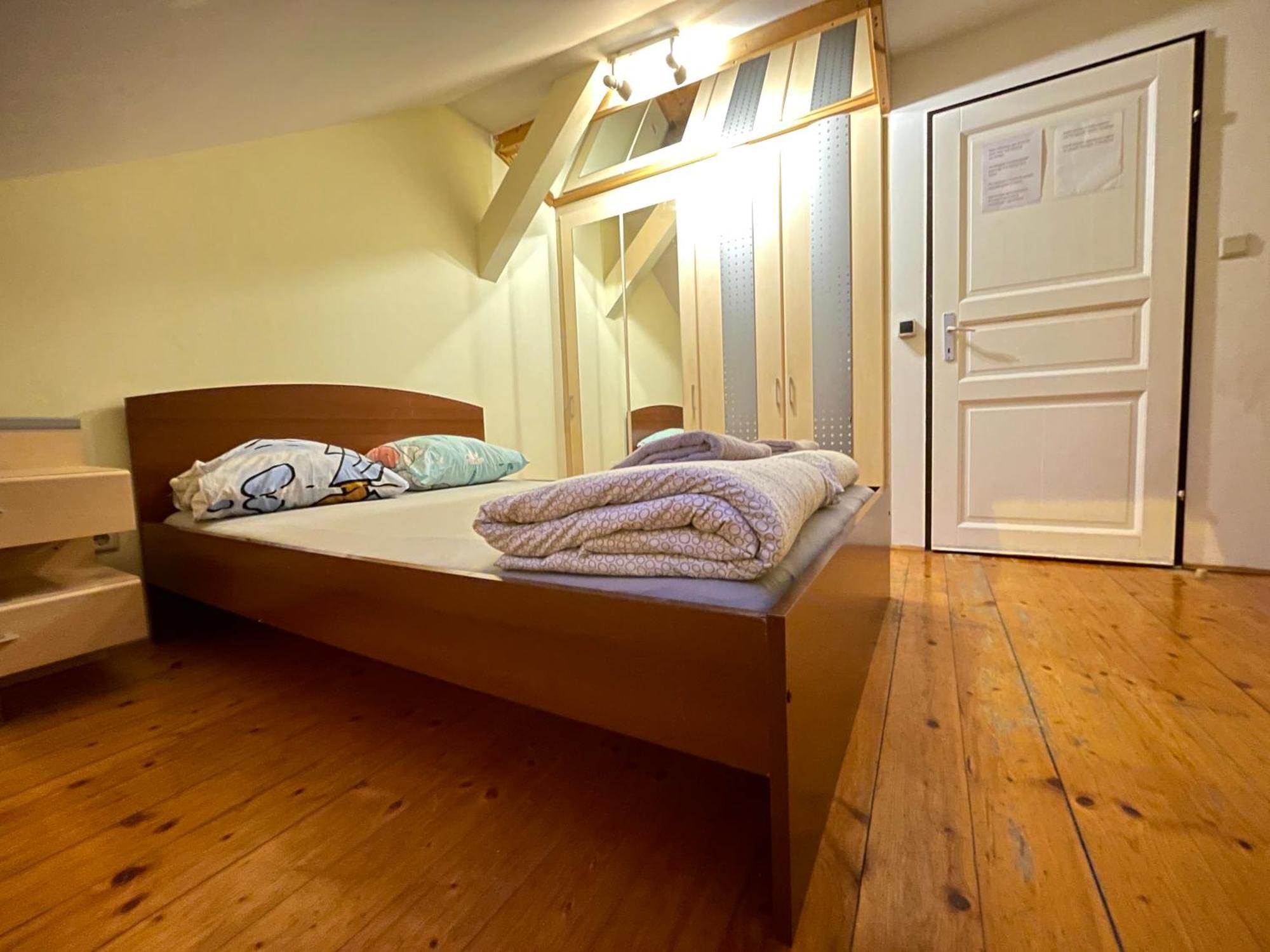 Schoepfwerk Hostel 10 Wien Eksteriør billede
