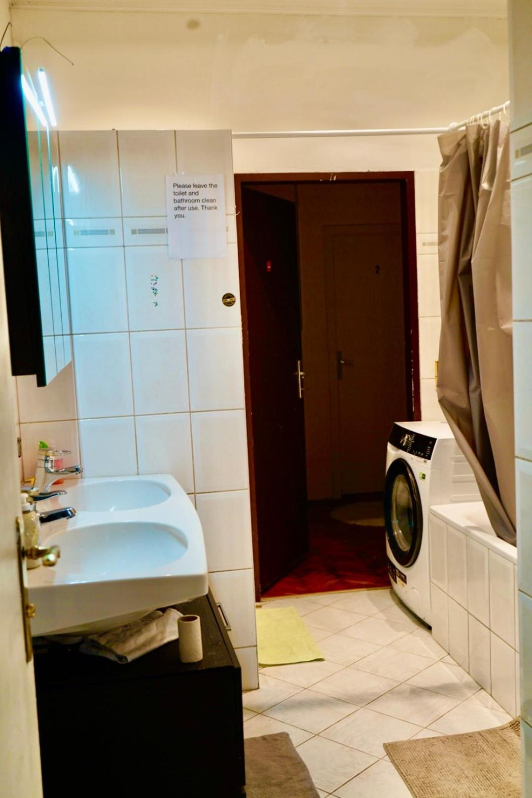 Schoepfwerk Hostel 10 Wien Eksteriør billede